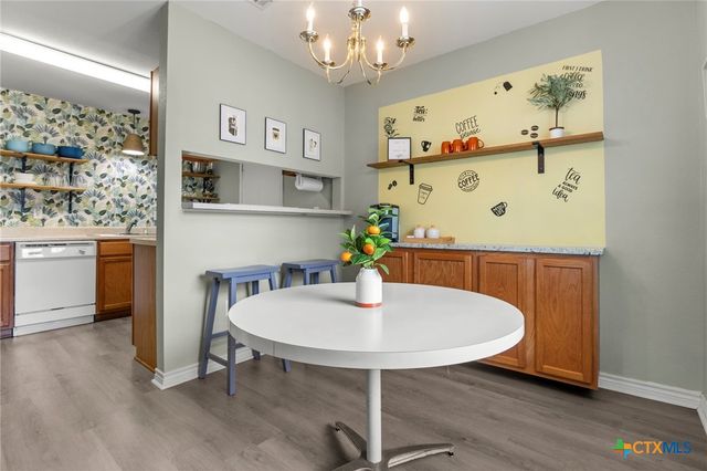 1020 N Beal Street, Belton, TX 76513