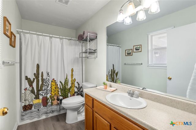 1020 N Beal Street, Belton, TX 76513