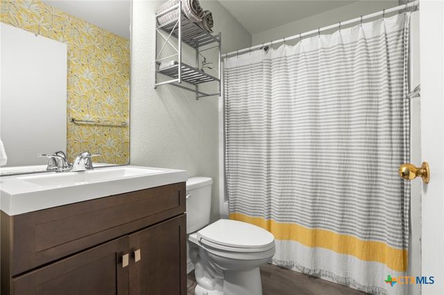 1020 N Beal Street, Belton, TX 76513