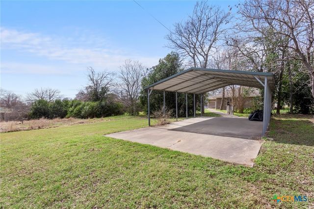 1020 N Beal Street, Belton, TX 76513