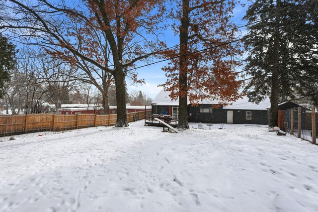 345 Capitol View Avenue, Roseville, MN 55113