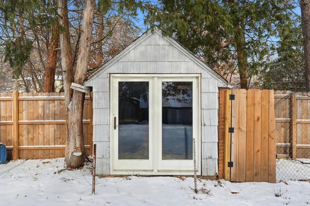 345 Capitol View Avenue, Roseville, MN 55113