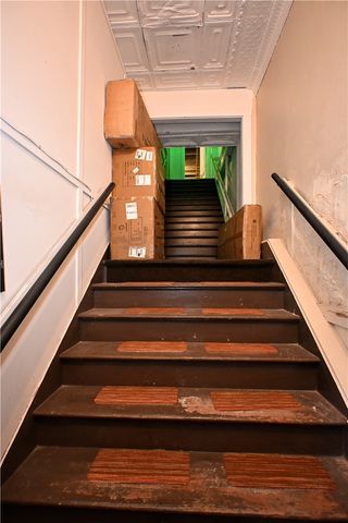 211 Fallowfield Ave, Charleroi Boro, PA 15022