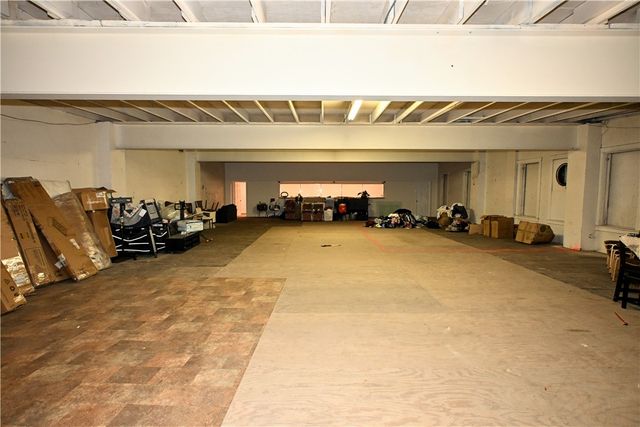 211 Fallowfield Ave, Charleroi Boro, PA 15022