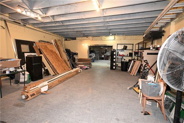 211 Fallowfield Ave, Charleroi Boro, PA 15022