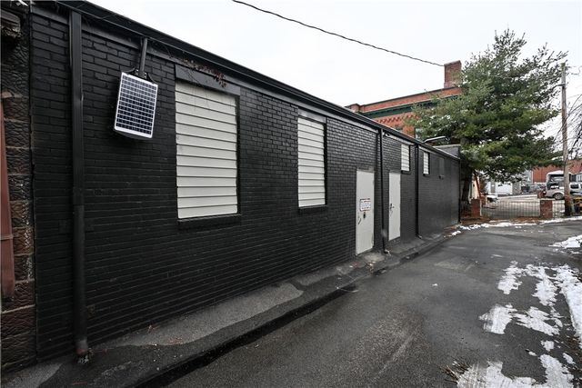 211 Fallowfield Ave, Charleroi Boro, PA 15022