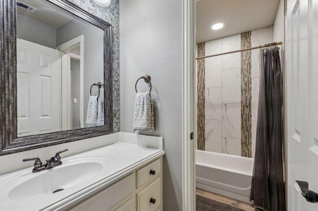 3409 Wimbledon Drive, Highland Village, TX 75077