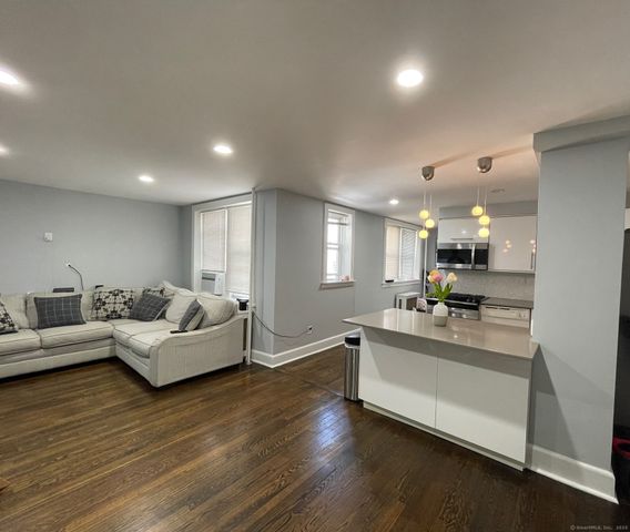 22 Glenbrook Road APT 304, Stamford, CT 06902