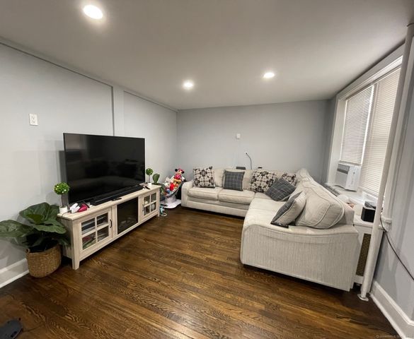 22 Glenbrook Road APT 304, Stamford, CT 06902