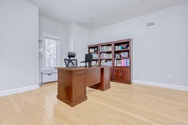 25 Coe Farm Road, Suffern, NY 10901