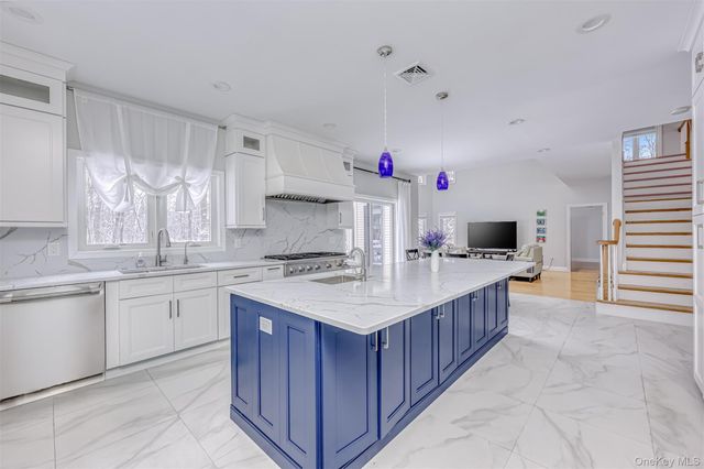 25 Coe Farm Road, Suffern, NY 10901