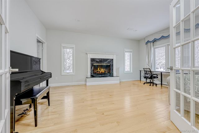 25 Coe Farm Road, Suffern, NY 10901