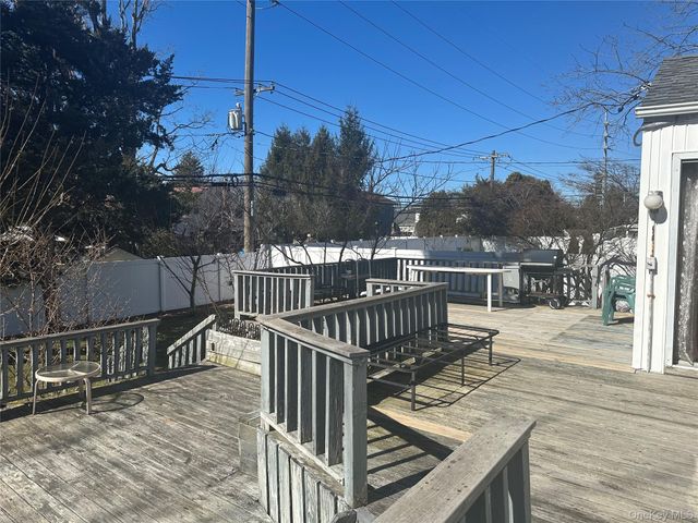 23 Clinton Lane, Jericho, NY 11753