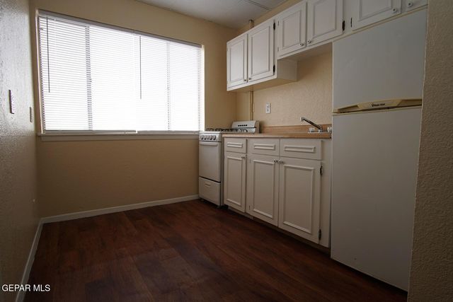 419 E E Schuster Avenue, 6, El Paso, TX 79902