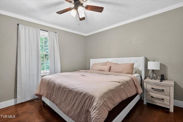 1213 East Church Street, Greeneville, TN 37745