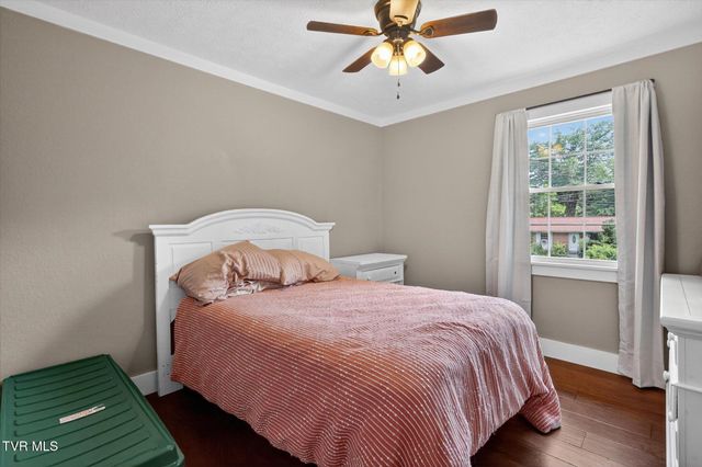 1213 East Church Street, Greeneville, TN 37745