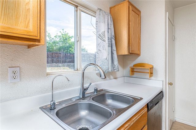 10611 Plainfield, Adelanto, CA 92301