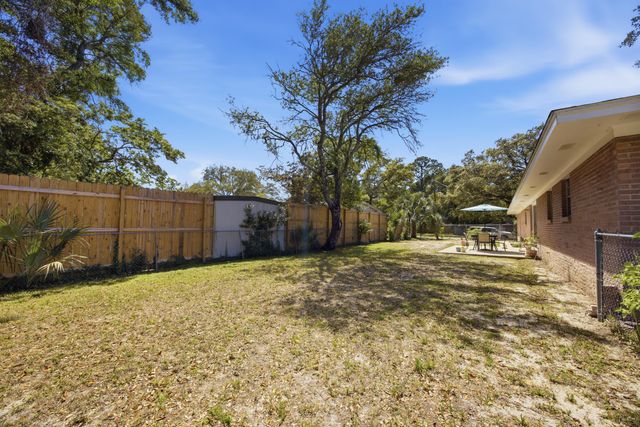 119 Jamestown Avenue, Fort Walton Beach, FL 32547