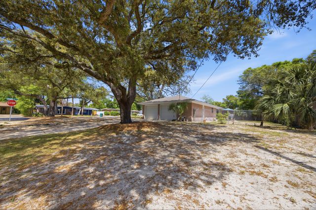 119 Jamestown Avenue, Fort Walton Beach, FL 32547