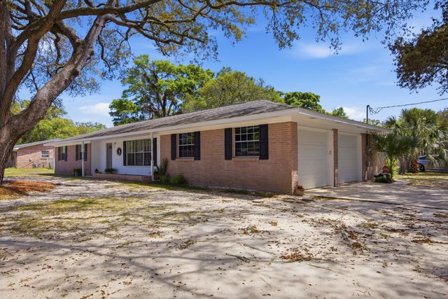 119 Jamestown Avenue, Fort Walton Beach, FL 32547