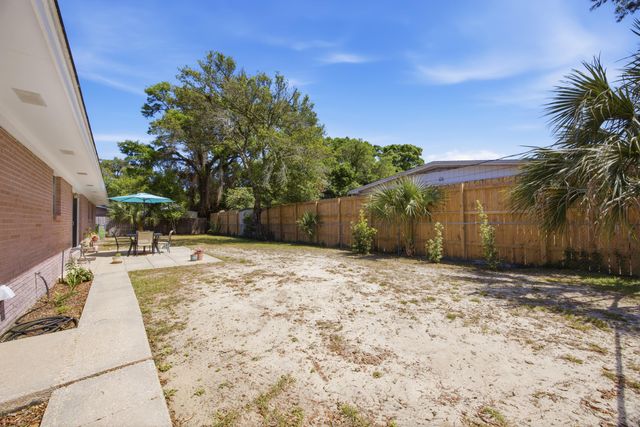 119 Jamestown Avenue, Fort Walton Beach, FL 32547