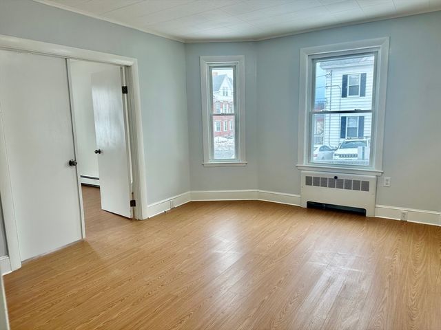 187 White St 1, Lowell, MA 01854