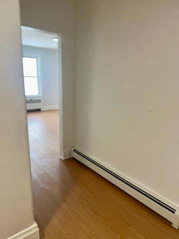 187 White St 1, Lowell, MA 01854