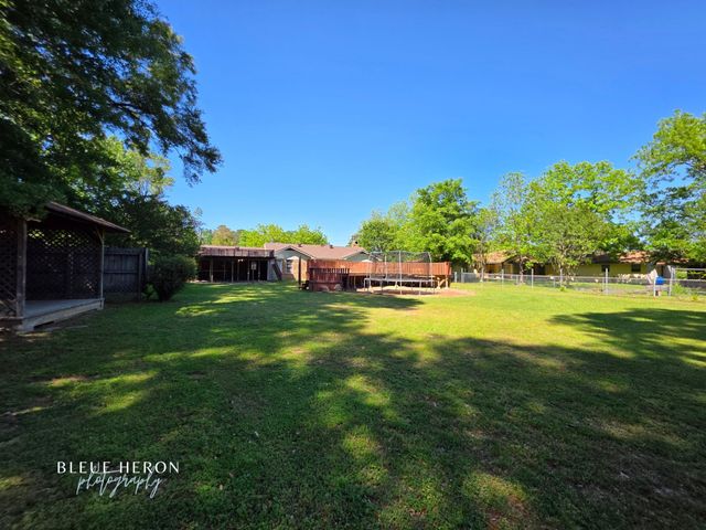 1865 Live Oak Drive, Shreveport, LA 71118