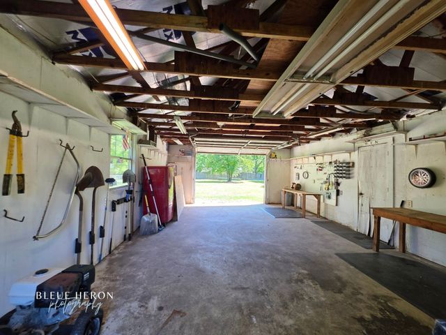 1865 Live Oak Drive, Shreveport, LA 71118