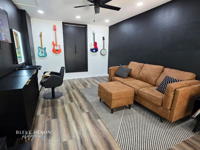 1865 Live Oak Drive, Shreveport, LA 71118