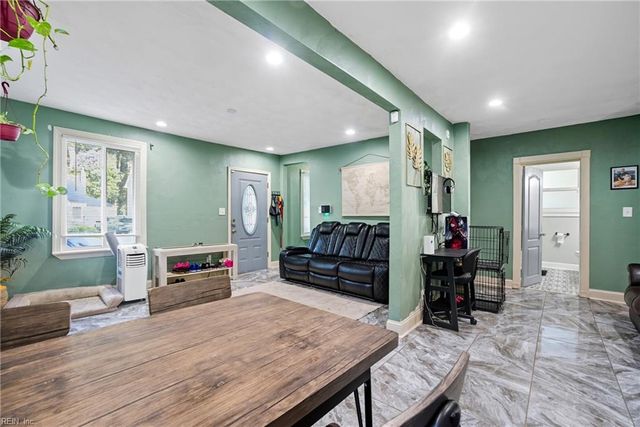6245 Alexander ST, Norfolk, VA 23513