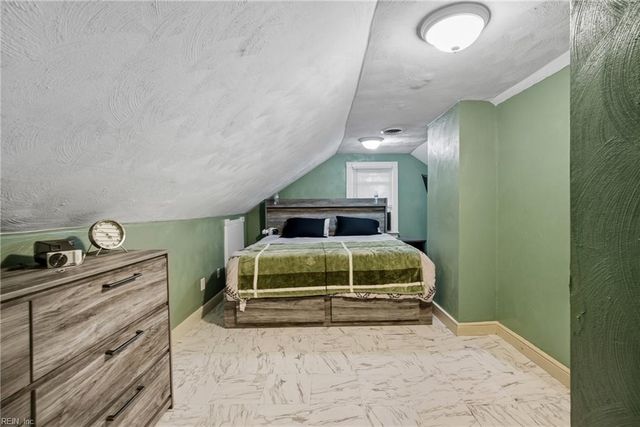 6245 Alexander ST, Norfolk, VA 23513