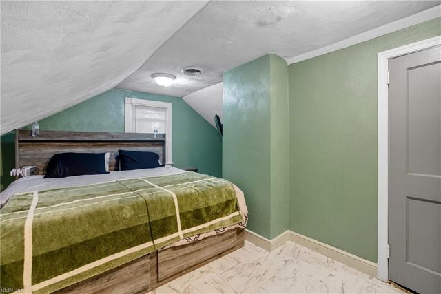 6245 Alexander ST, Norfolk, VA 23513