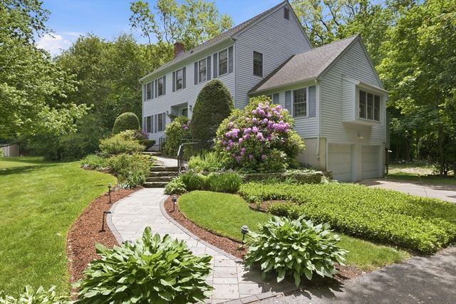 1 Battleview Circle, Lexington, MA 02420