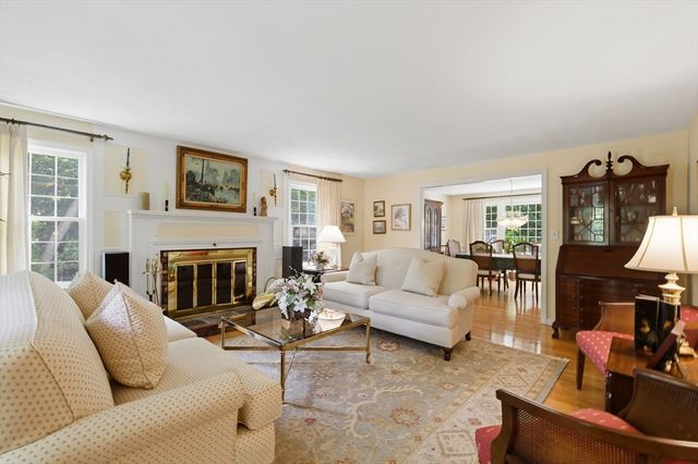 1 Battleview Circle, Lexington, MA 02420