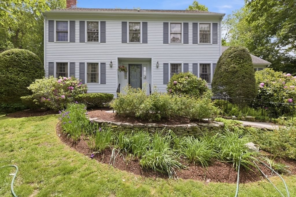 1 Battleview Circle, Lexington, MA 02420