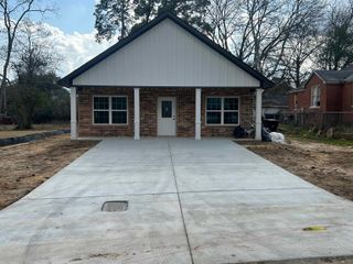 902 Butler Drive, Longview, TX 75602