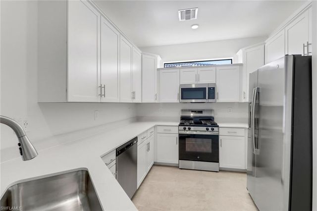 19600 Hinkley DR, Estero, FL 33928