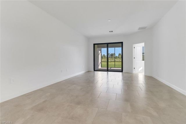 19600 Hinkley DR, Estero, FL 33928