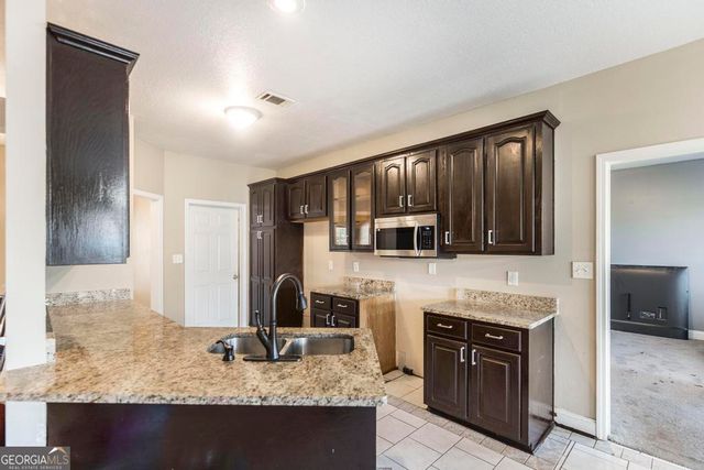 81 Idell Court, Byron, GA 31008