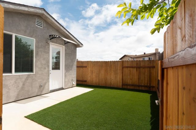2077 Grove Ave, San Diego, CA 92154