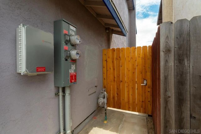 2077 Grove Ave, San Diego, CA 92154