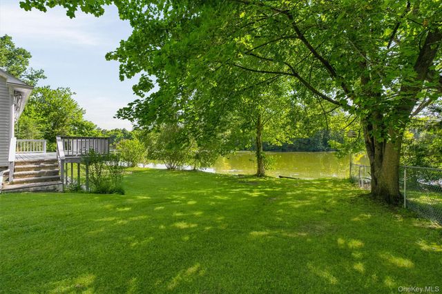 136 Lake Road, Salisbury Mills, NY 12577