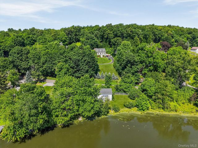 136 Lake Road, Salisbury Mills, NY 12577