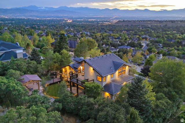 12189 S KODIAK CT, Draper, UT 84020