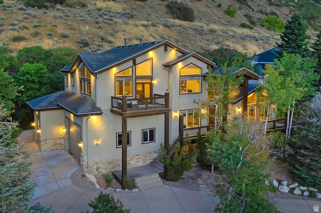 12189 S KODIAK CT, Draper, UT 84020