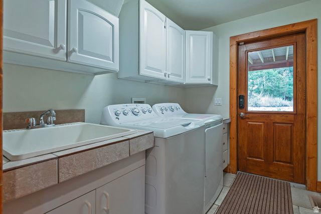 12189 S KODIAK CT, Draper, UT 84020