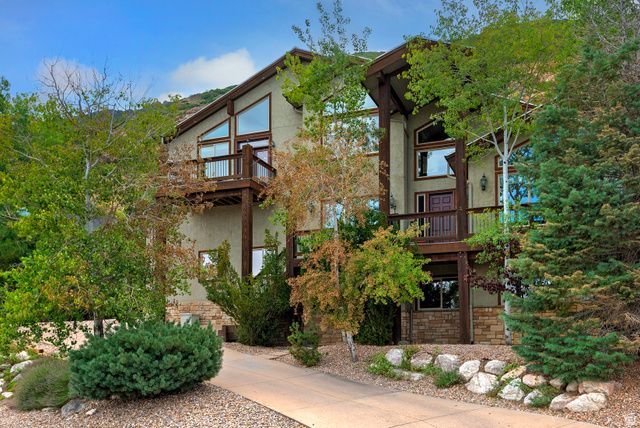 12189 S KODIAK CT, Draper, UT 84020