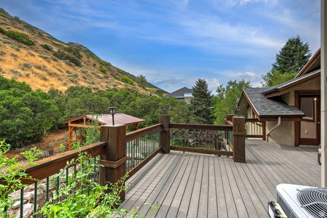 12189 S KODIAK CT, Draper, UT 84020