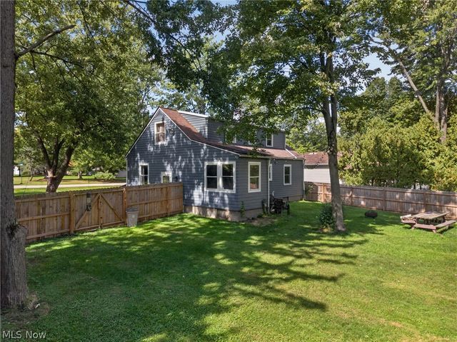 14269 Niagara Drive, Strongsville, OH 44136